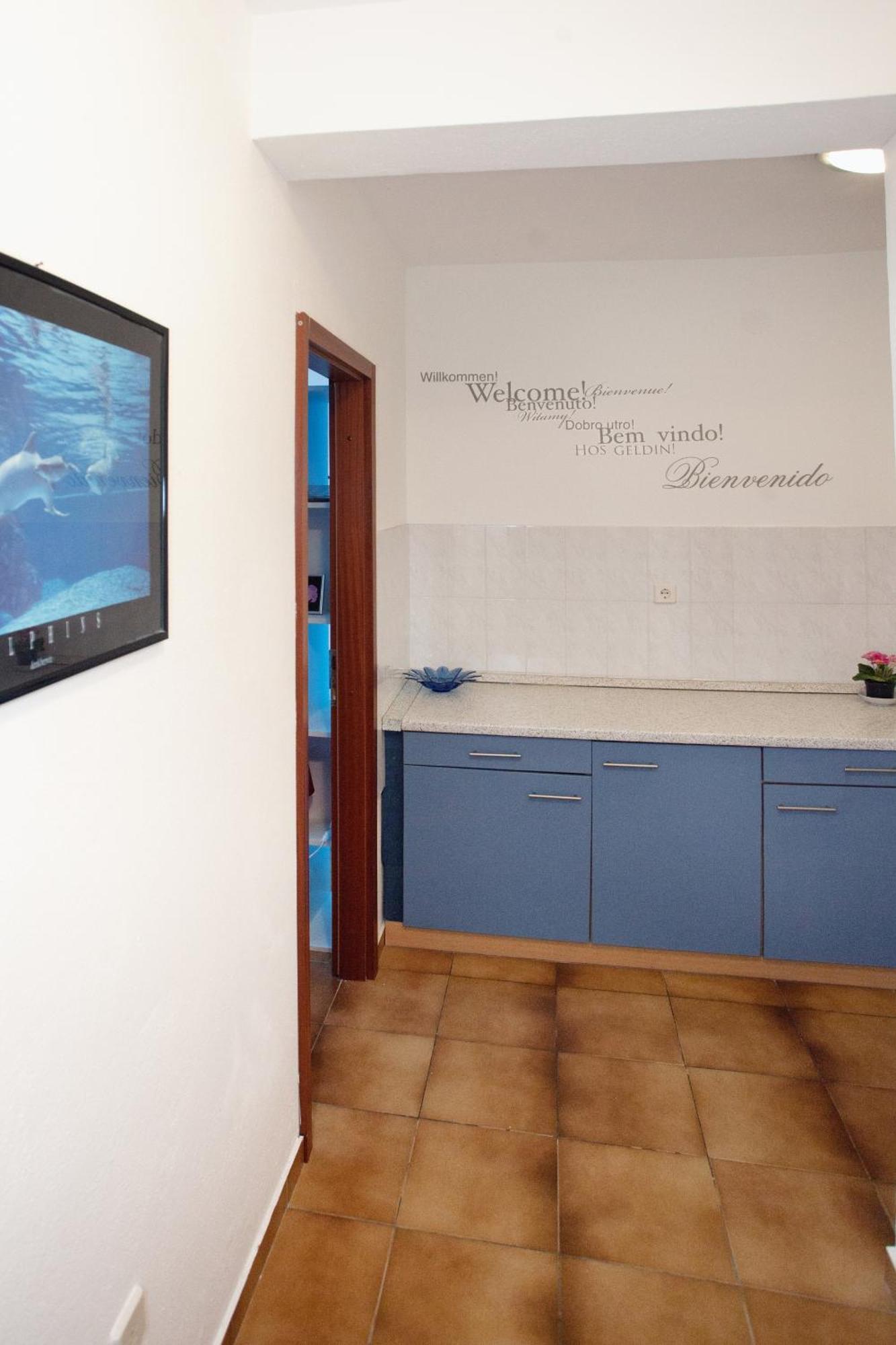 Apartments By The Sea Rastici, Ciovo - 2104 트로기르 객실 사진